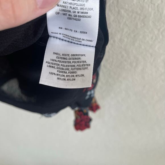 Anthropologie Akemi + Kin Adria Smocked Floral Top Black Multicolor - Size M - Picture 6 of 8